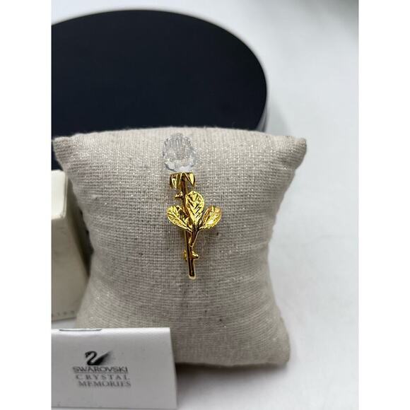 Swarovski Crystal Memories Gold
Plated Crystal Clear Rose Brooch in
Original Box - Picture 2 of 16